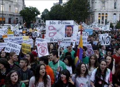 В Испании массовая забастовка учителей и студентов переросла в беспорядки