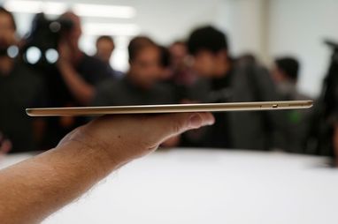 Apple представила "самый тонкий" планшет – новый iPad Air 2 (ФОТО, ВИДЕО)