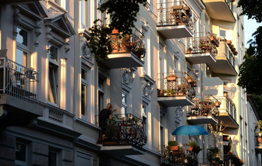 Кожен сьомий житель Німеччини платить за орендоване житло понад половину свого доходу