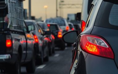 Сколько часов провели в пробках водители польских и других городов мира: рейтинг за 2022 год