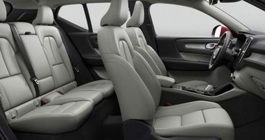 Volvo обновила кроссовер XC40