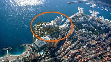 Монако: відібрати у моря і віддати багатим