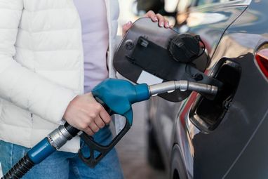 «Зниження було помилкою»: Гетманцев заявив про підвищення ставки ПДВ на паливо