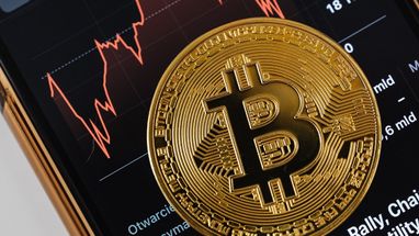 У Bitcoin — самый большой месячный прирост с 2020 года, — Reuters