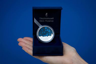 НБУ випустив нову срібну пам’ятну монету (фото, відео)