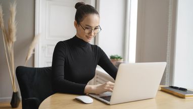 Основное отличие между этими режимами работы заключается в оплате труда