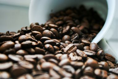 Цены на кофе взлетели на 40% из-за засухи у крупнейшего поставщика
