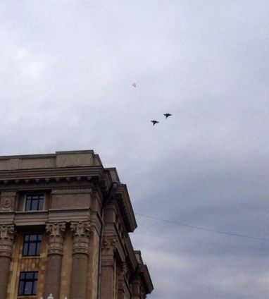 Над "неспокійними" регіонами Сходу літають українські винищувачі (ФОТО)