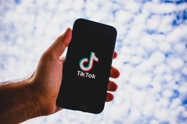 3 тысячи долларов за iPhone с TikTok: американцы придумали, как заработать на запрете приложения