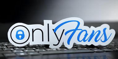 Модели OnlyFans в Украине уплатили 59 млн грн налогов, — Гетманцев