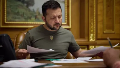 Президент подписал закон о публичных закупках в связи с ликвидацией Фонда соцстраха