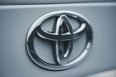 Через мита США автогігант Toyota очікує зниження річного прибутку на 21%