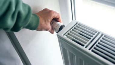 Опалювальний сезон в Україні: скільки житлових будинків вже з теплом