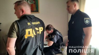 В Україні викрили шахраїв, які вкрали півмільйона доларів на закупівлі для військових