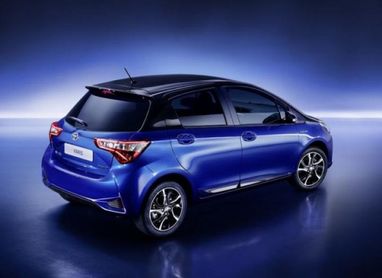 Toyota представила покращений Yaris з 900 нововведеннями (фото)