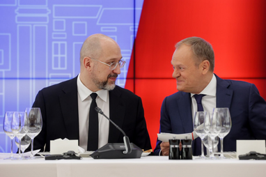 Украина и Польша на правительственных консультациях обсудили ситуацию на границе и агроторговлю: о чем договорились