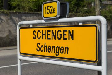 Болгария и Румыния станут частью Шенгенской зоны: что это значит для украинцев