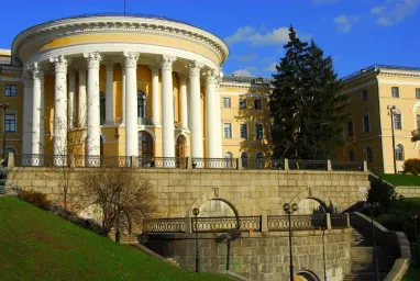 «Жовтневий палац»