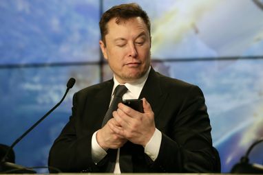Маск хочет заработать $100 млн на политической рекламе и компенсировать убытки этого года
