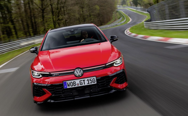 Volkswagen презентував ексклюзивний Golf GTI на честь 50-річчя (фото)