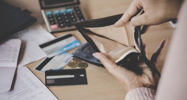 Ставка 1% на кредити: Чому експерти вважають, що ситуація на фінринку нагадує бій між праскою та морозильником