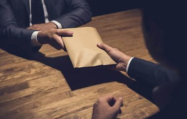 В Україні зросла кількість рішень у справах про корупцію (інфографіка)