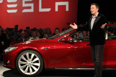 Маск збільшив свою частку в Tesla