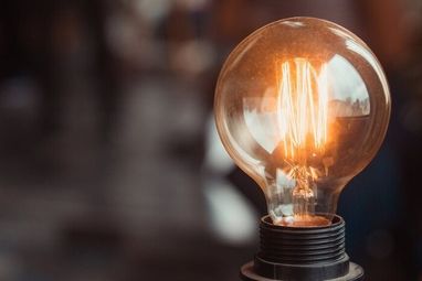 Скарги на відключення світла: в НКРЕКП пояснили, як правильно оформити звернення