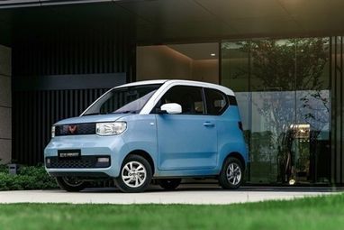 Представлена новая версия самого популярного китайского электромобиля Wuling HongGuang MINI EV