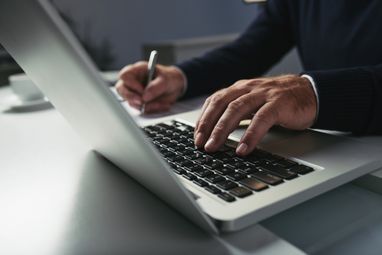 Які зарплати отримують керівники в ІТ-компаніях