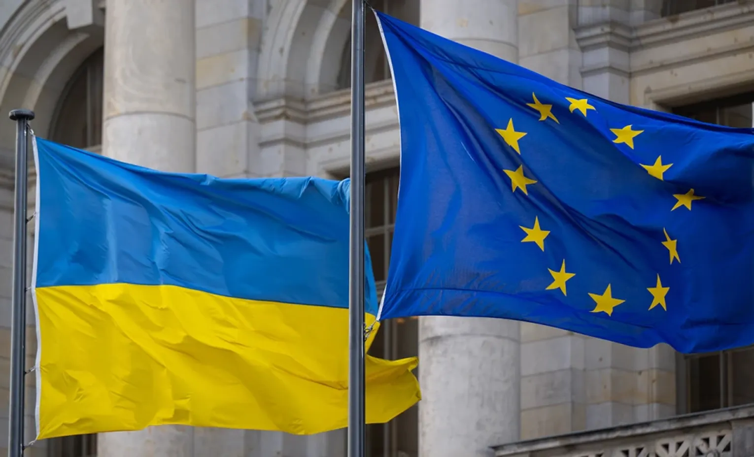 Де в ЄС проживає найбільше українських біженців за статусом тимчасового захисту