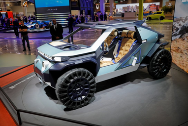 Названо найкрасивіші автомобілі 2023 року на думку британців (фото)