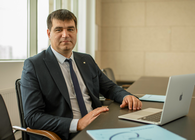 Преимущества банковского приложения Alliance: интервью с заместителем председателя правления Alliance bank Сергеем Бочаровым