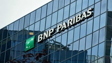 Экс-банкир BNP Paribas первым добился отмены в суде персональных санкций Украины