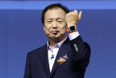 Samsung представила свій "розумний годинник" - Galaxy Gear (ФОТО, ВІДЕО)