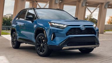 Среди украинцев значительно вырос спрос на гибридные автомобили: лидеры рынка
