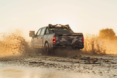 Ford представив інноваційний пікап з автопілотом для військових (фото)