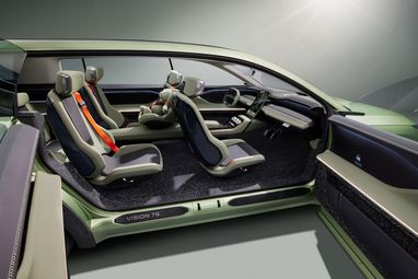 Просторный салон и 600 км запаса хода: Skoda показала флагманский электрокроссовер (видео)