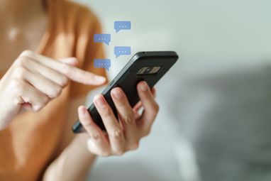 Клієнтів «Нової пошти» попередили про шахрайські SMS