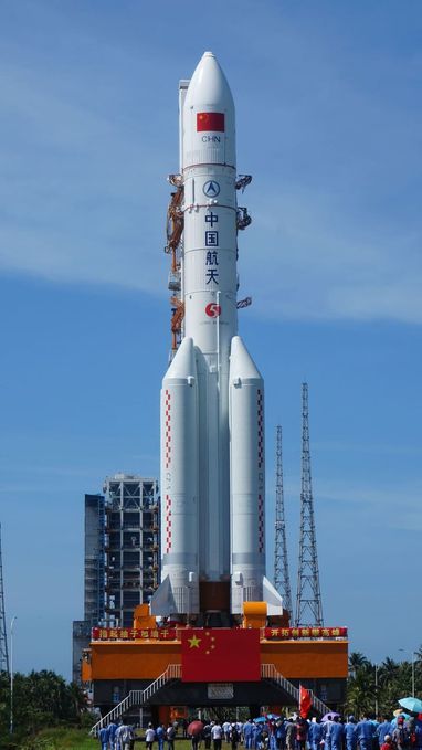 Китай показав ракету нового покоління для посадки на Місяць