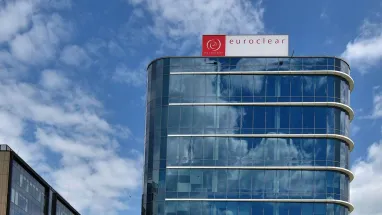 Euroclear планирует перераспределить три миллиарда евро замороженных российских активов — Reuters