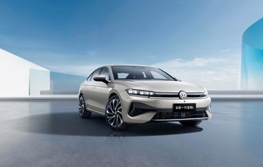 Volkswagen представил семейный седан за $16 800 (фото)