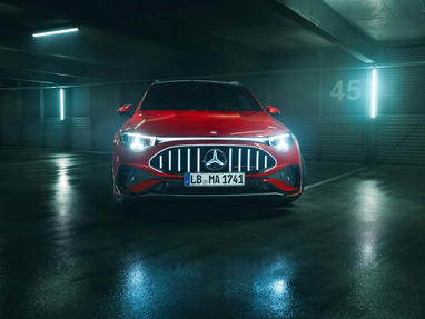 Mercedes-AMG представила новый CLA 45 (фото)