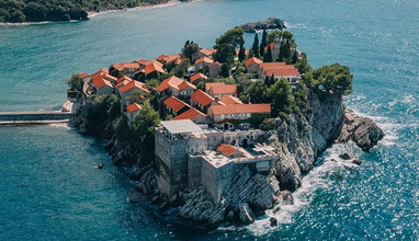 В Черногории снова откроется знаменитый курорт — детали (фото)
