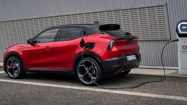 У Європі стартував продаж електричного кросовера Alfa Romeo Junior: ціна (фото)