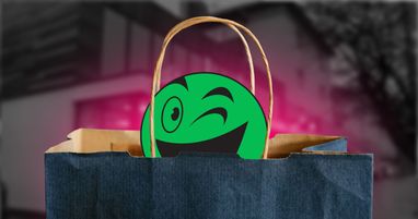 При совершении наличных операций в магазине Rozetka подпись клиента на платежных документах обязательна