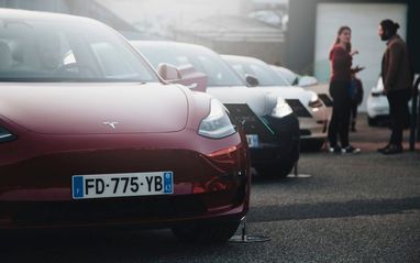 Ціни на вживані авто в ЄС продовжують знижуватись