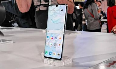 Huawei представила в Париже свои новые флагманские смартфоны (фото, видео)