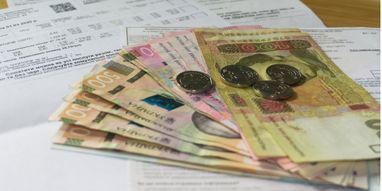 Платіжки надсилатимуть по-новому: комунальники відмовляють українців від паперових рахунків