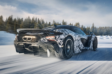 McLaren протестировала свой новый гиперкар в арктических условиях (фото, видео)
